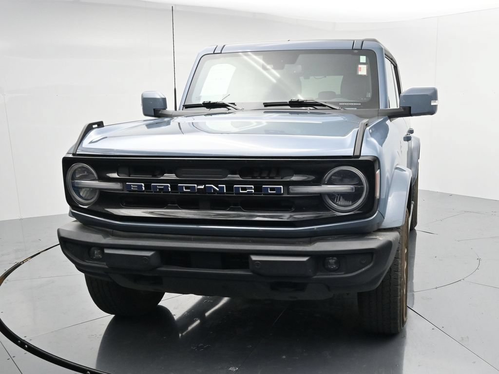 Used 2024 Ford Bronco Outer Banks AWD/4WD image 3