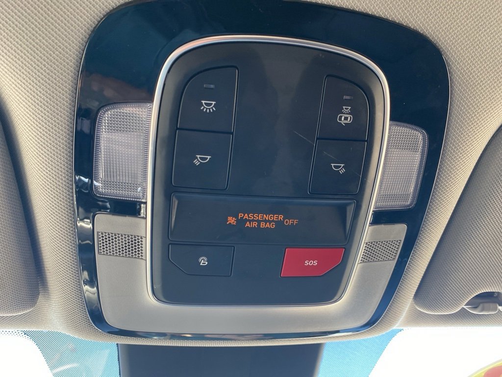 Used 2022 Hyundai Santa Fe SEL w/ Cargo Package image 23