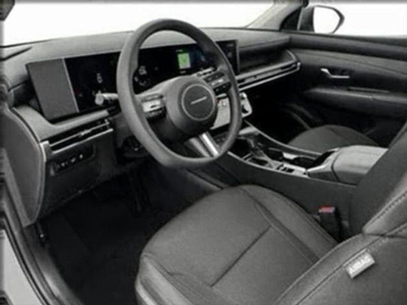 Certified 2025 Hyundai Tucson SEL image 14