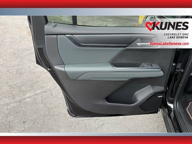 New 2026 GMC Acadia AT4 w/ Luxury Package image 17