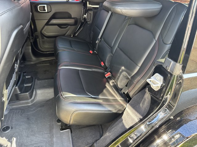 Certified 2025 Jeep Wrangler Unlimited Rubicon AWD/4WD image 25
