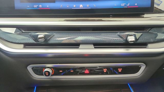 Used 2026 BMW X7 xDrive40i image 55