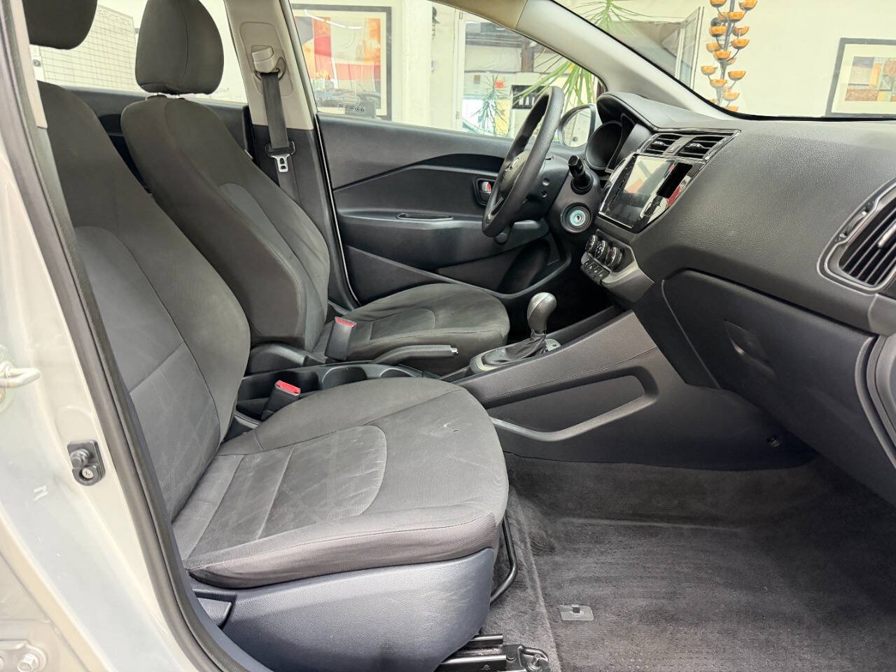 Used 2017 Kia Rio LX FWD image 17