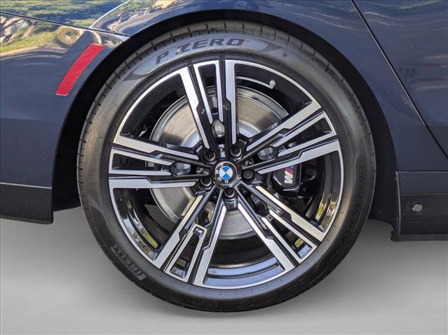 New 2026 BMW 750e xDrive w/ Executive Package image 10
