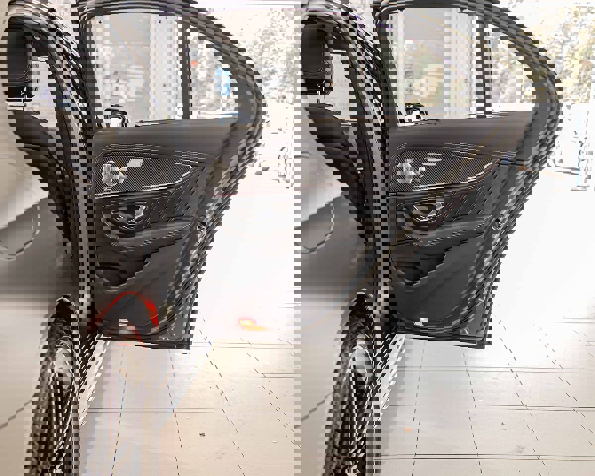 Used 2021 Mercedes-Benz E 63 AMG S image 40