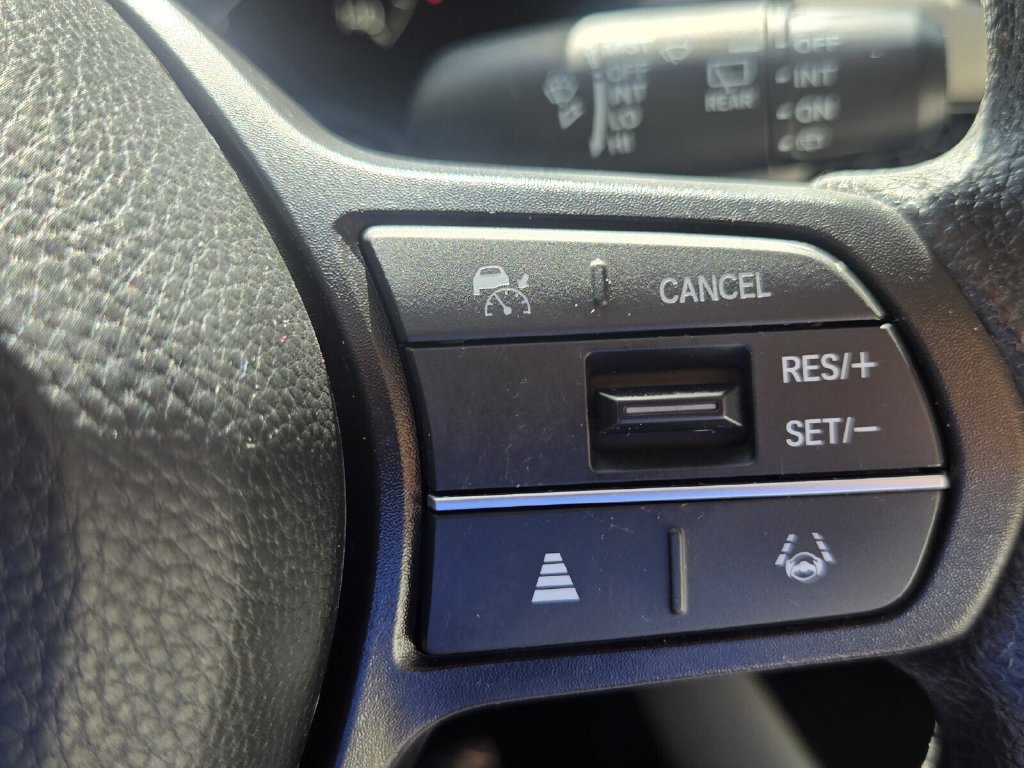 Certified 2025 Honda HR-V LX image 25
