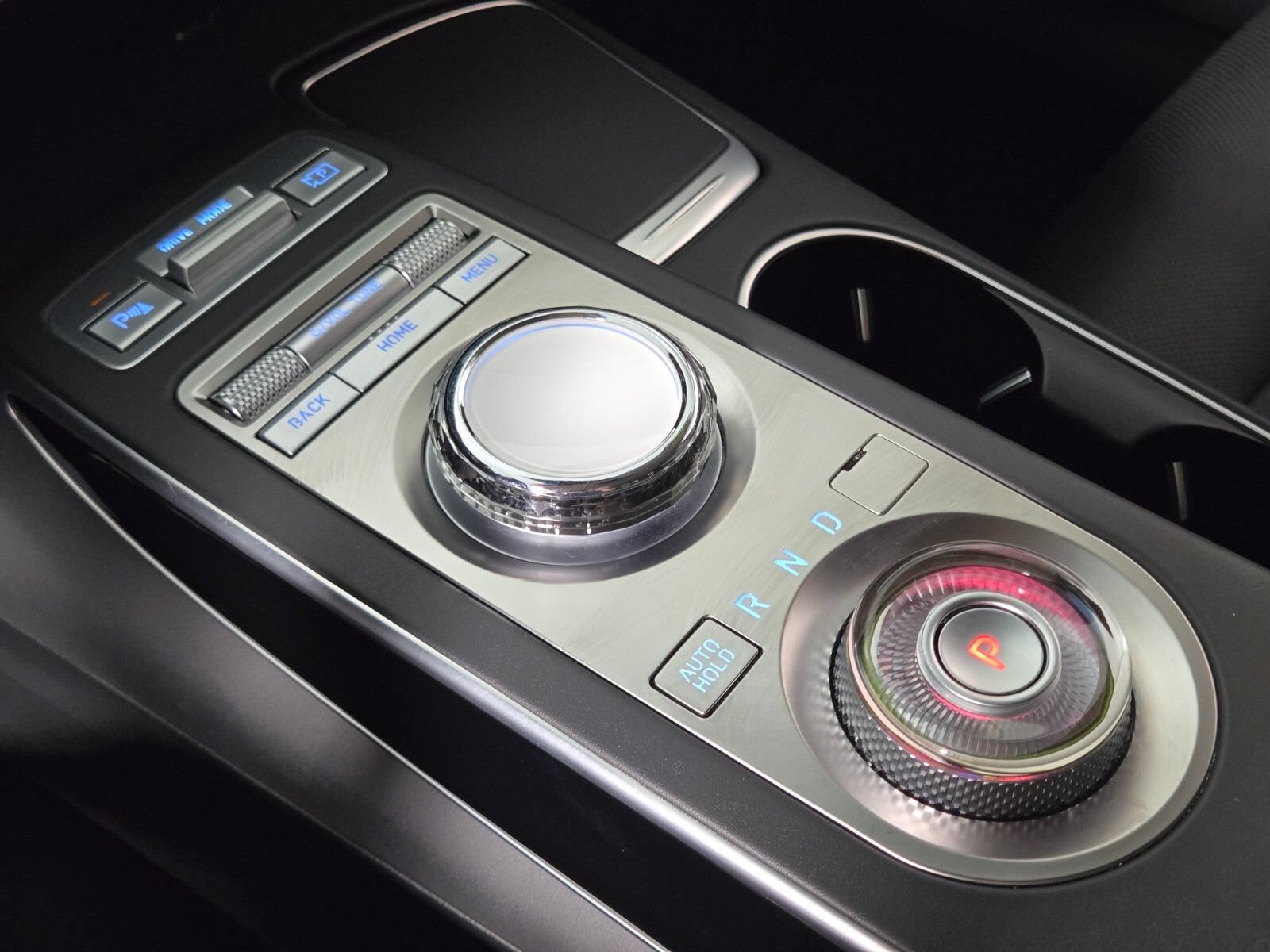 Used 2025 Genesis GV70 2.5T AWD/4WD image 24