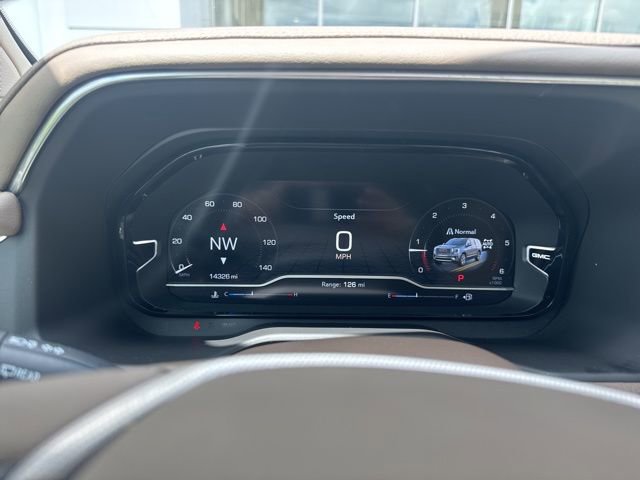 Used 2023 GMC Yukon Denali image 7