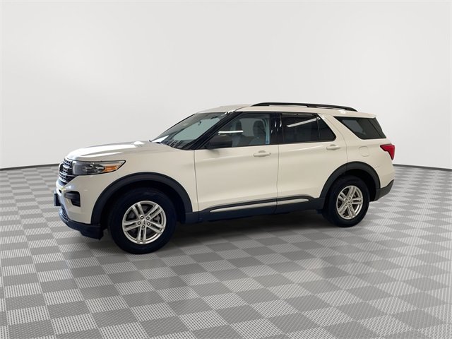 Used 2022 Ford Explorer XLT image 5
