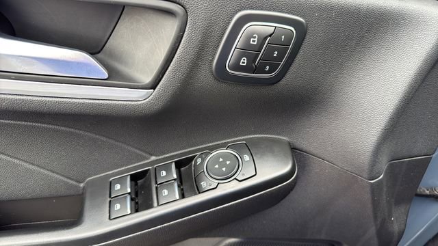 Used 2025 Ford Escape Platinum AWD/4WD image 13