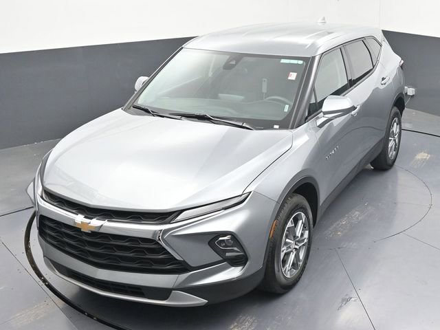 Used 2025 Chevrolet Blazer LT FWD image 39