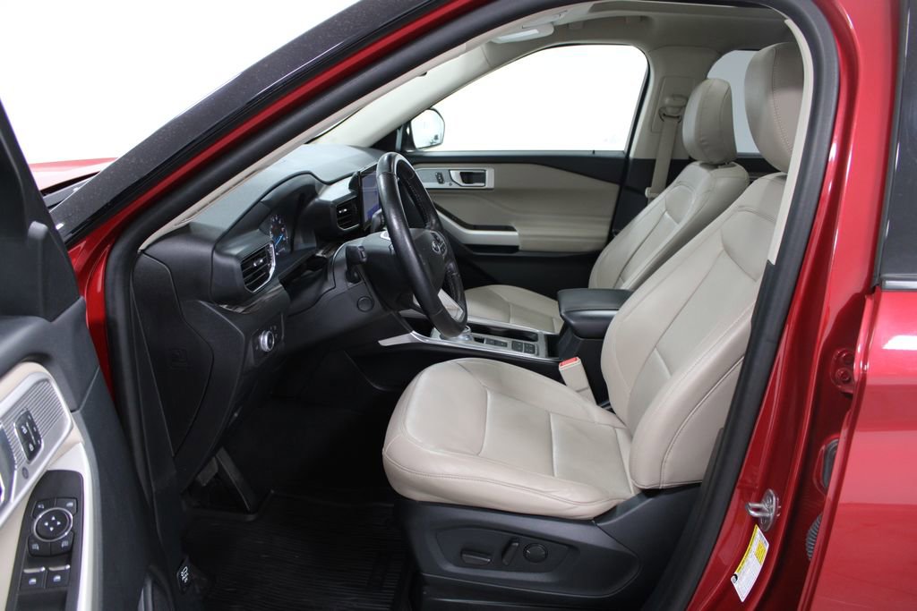 Used 2021 Ford Explorer Limited w/ Equipment Group 301A image 22