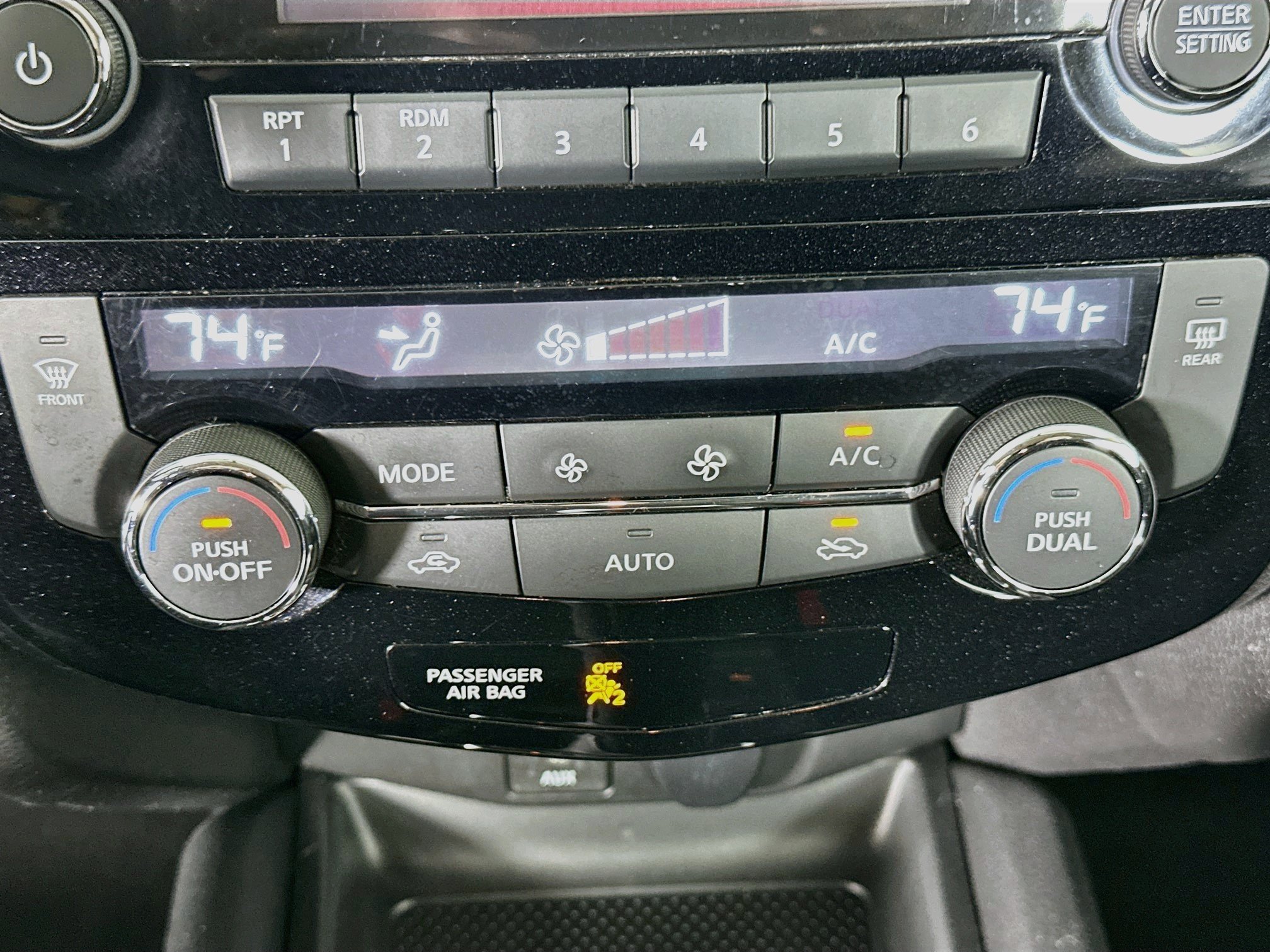 Used 2017 Nissan Rogue SV FWD image 23