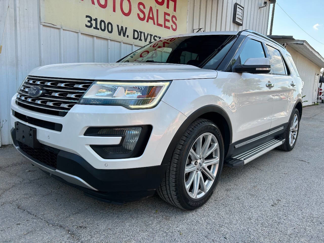 Used 2016 Ford Explorer Limited image 4