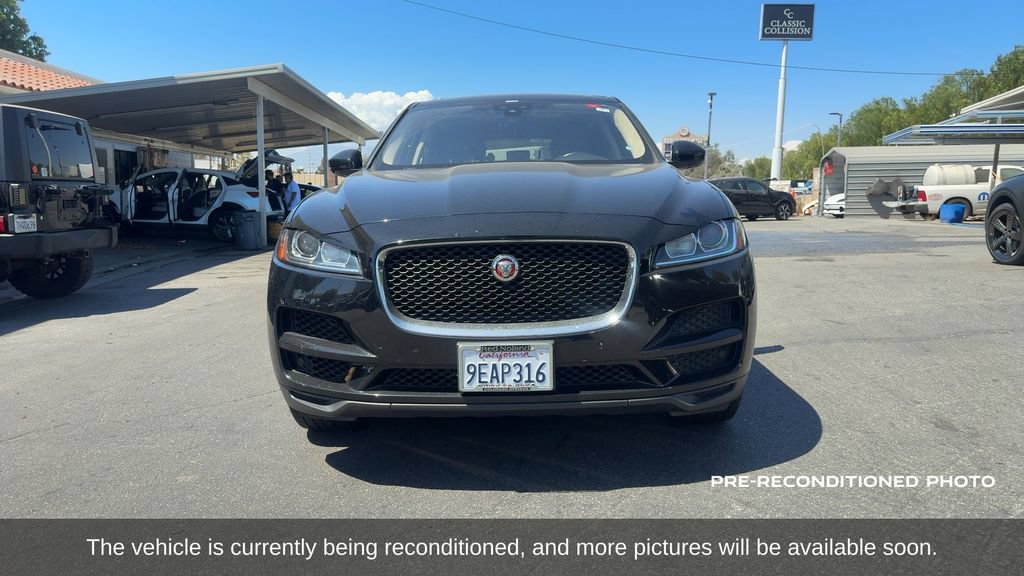 Used 2020 Jaguar F-PACE AWD/4WD image 2