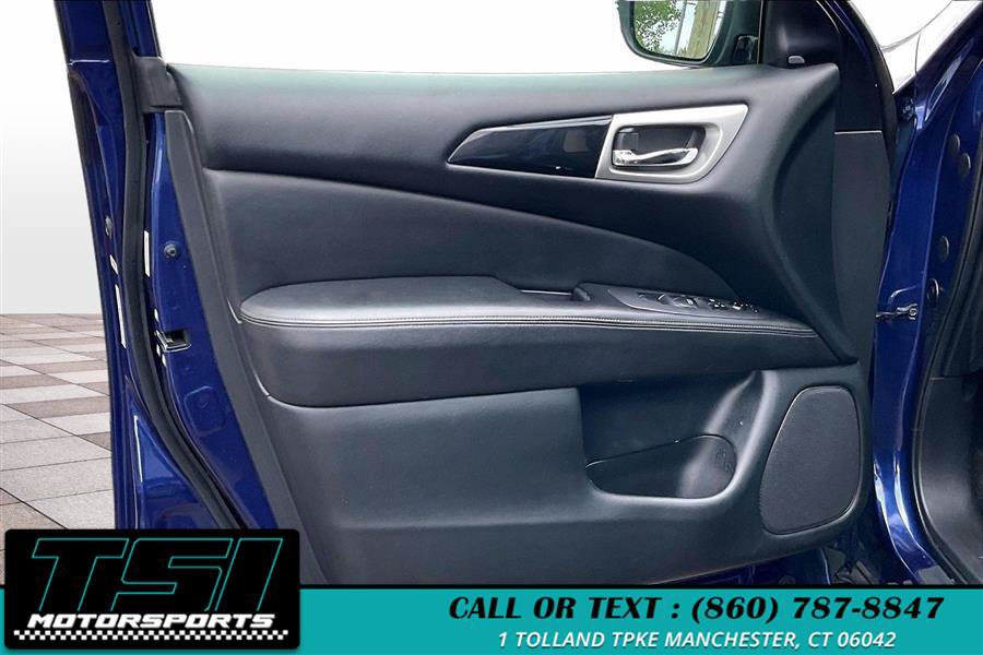 Used 2020 Nissan Pathfinder SV FWD image 21
