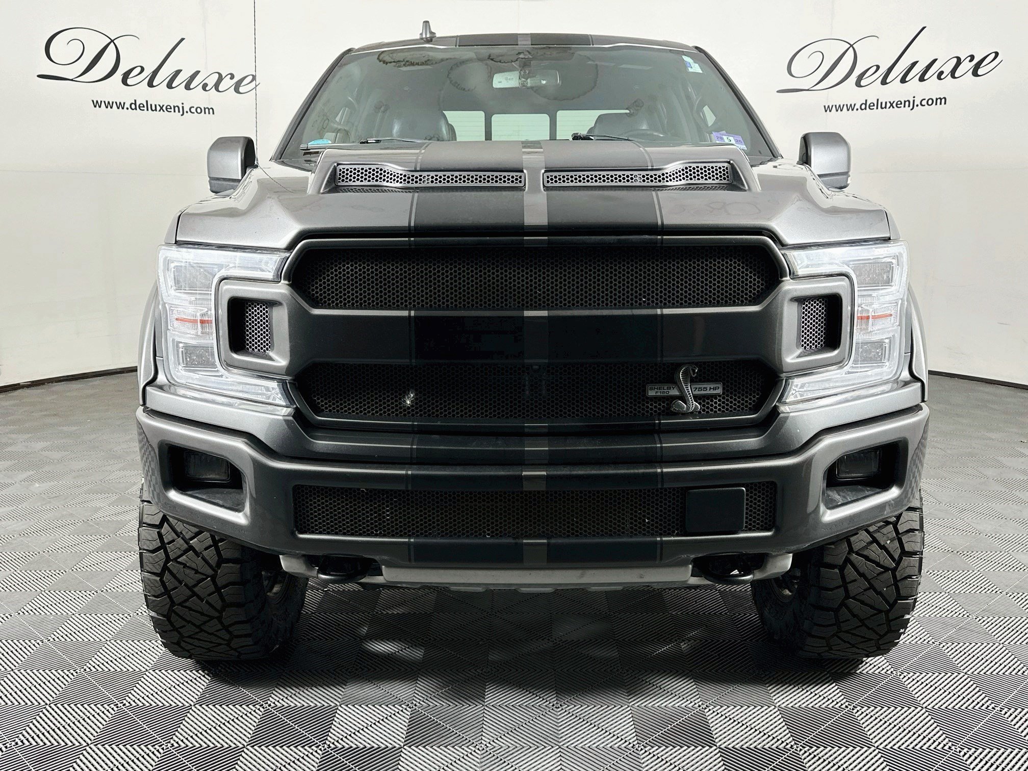 Used 2018 Ford F150 Lariat w/ Equipment Group 502A Luxury AWD/4WD image 2