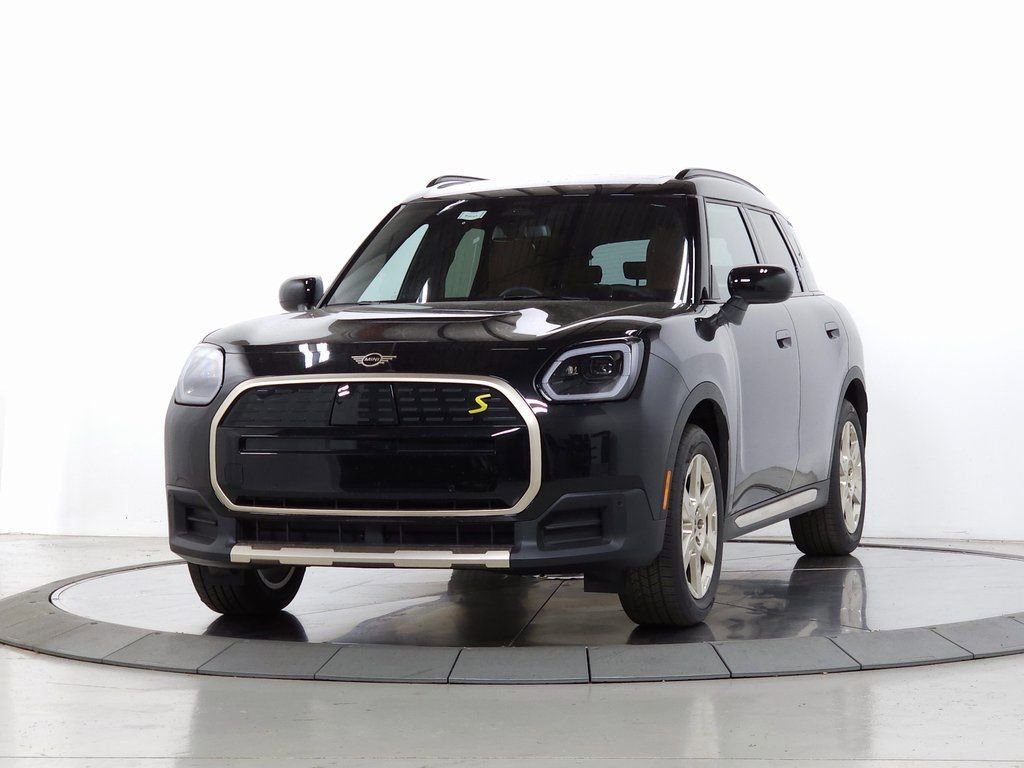 New 2025 MINI Cooper Countryman SE image 3
