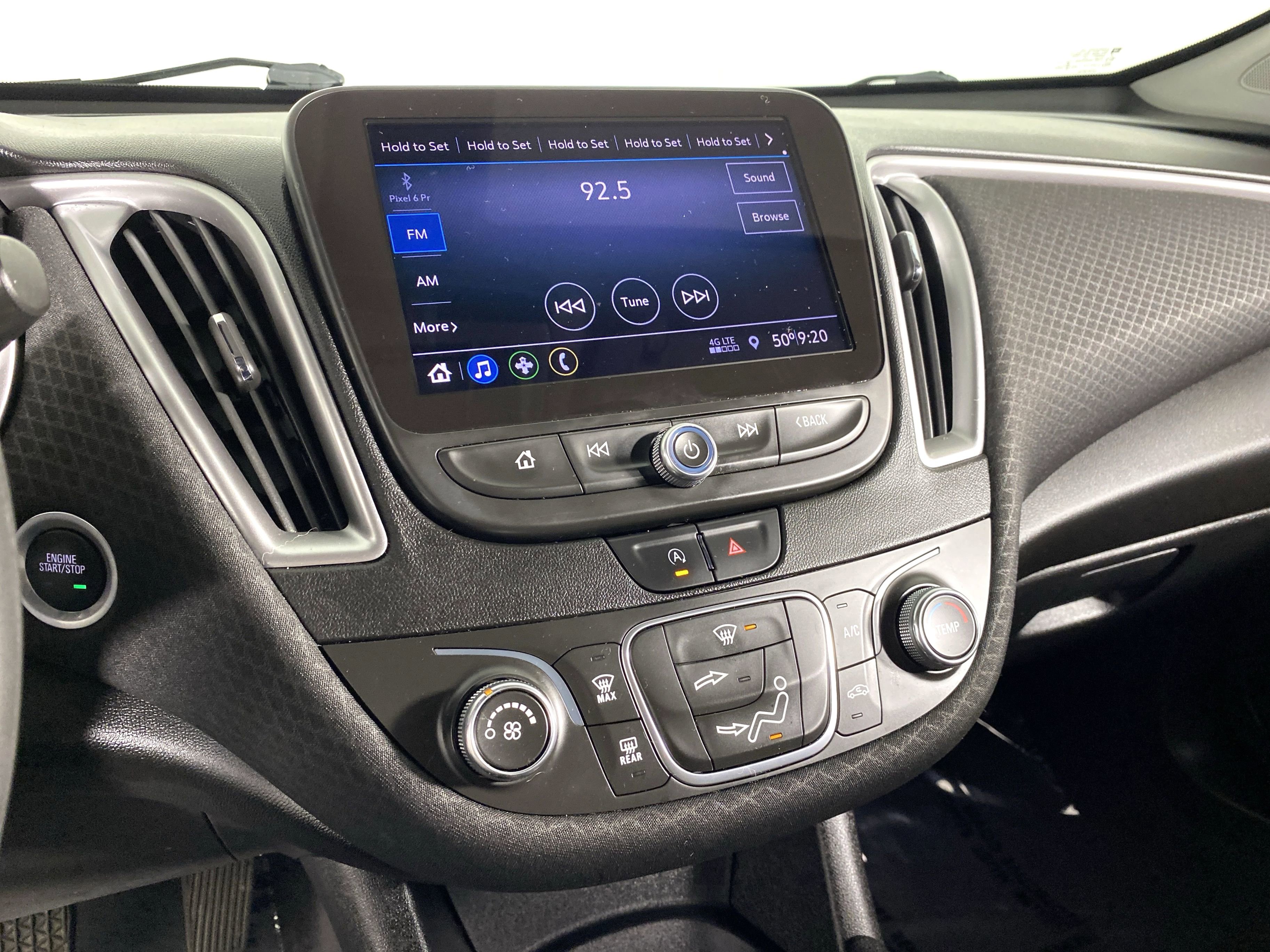 Used 2020 Chevrolet Malibu LS image 28