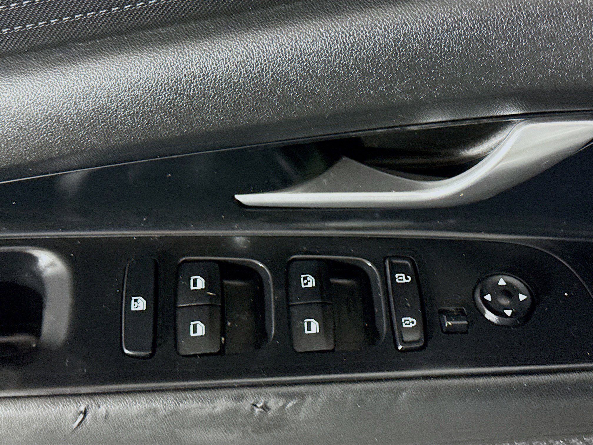 Used 2021 Hyundai Elantra SEL FWD image 24