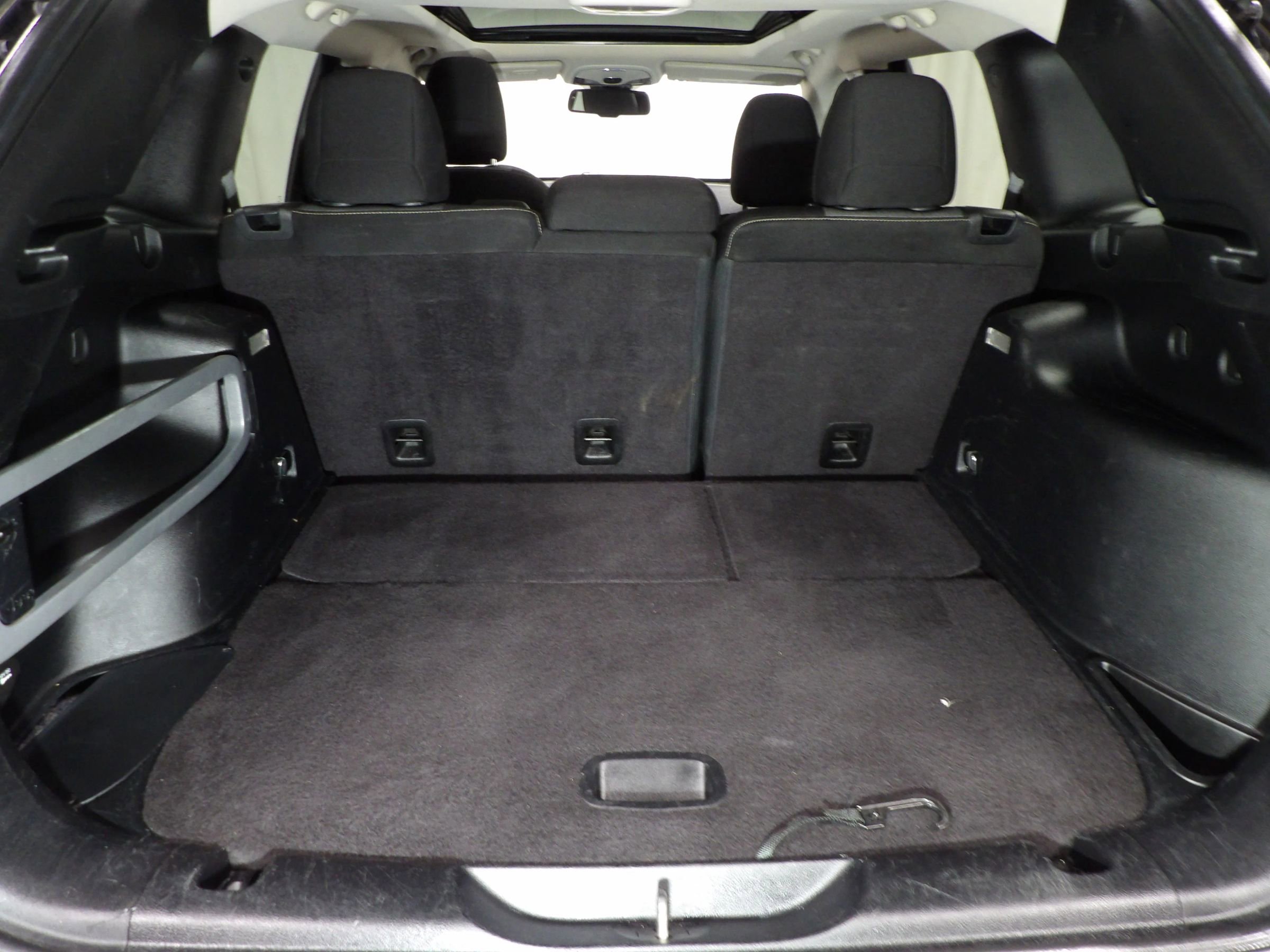 Used 2014 Jeep Cherokee Latitude w/ Comfort/Convenience Group AWD/4WD image 7