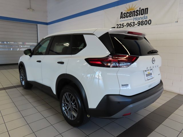 Used 2023 Nissan Rogue S image 11