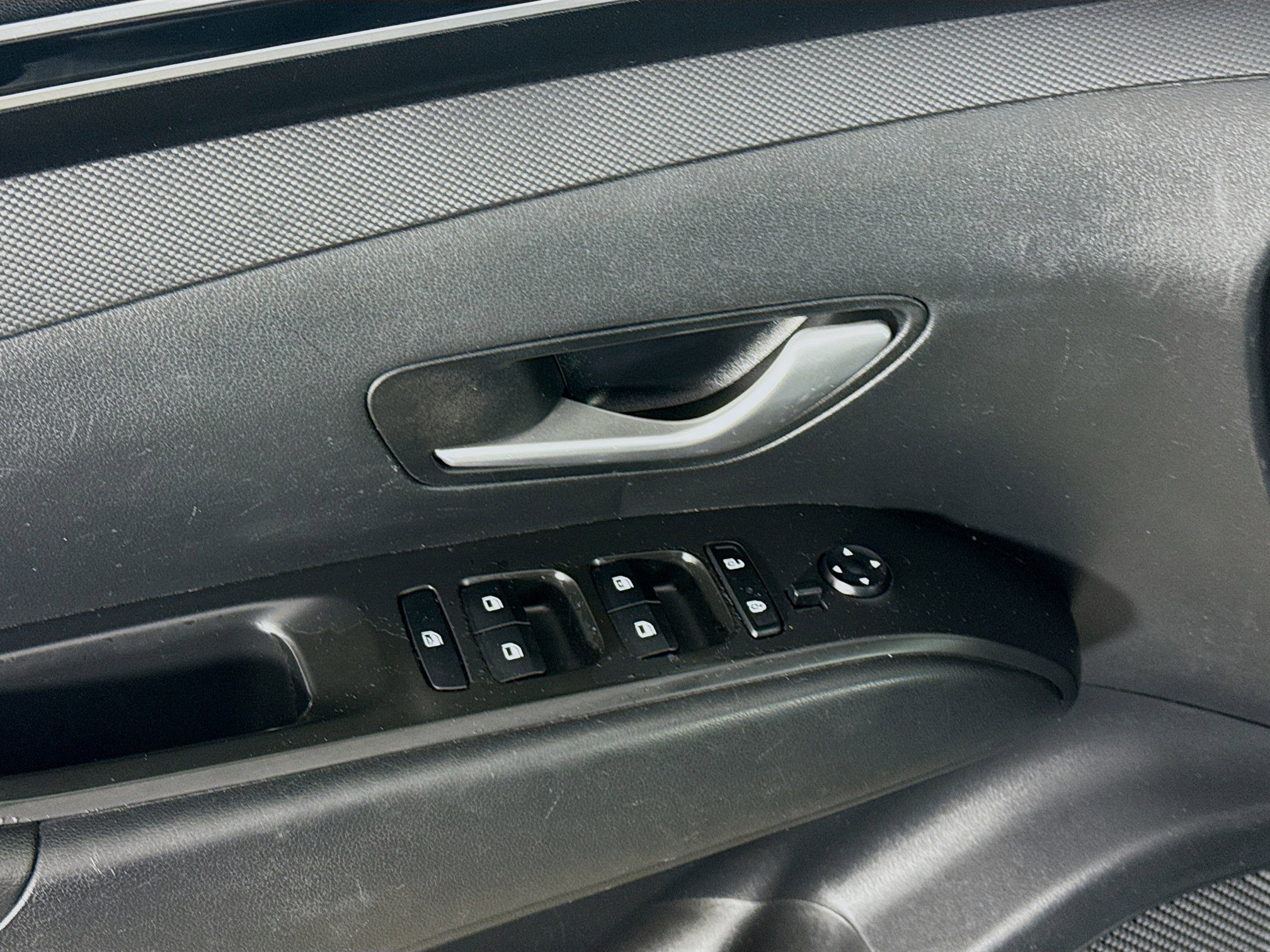 Used 2022 Hyundai Santa Cruz SE image 23