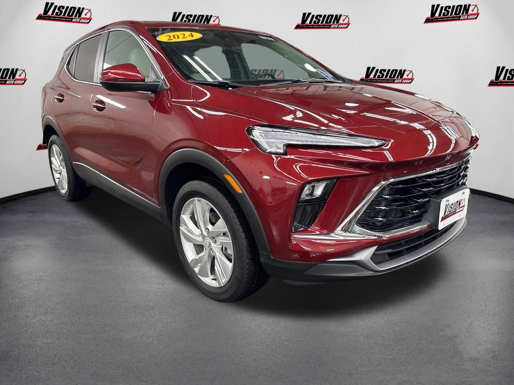 Used 2024 Buick Encore GX Preferred w/ Comfort Package AWD/4WD image 3