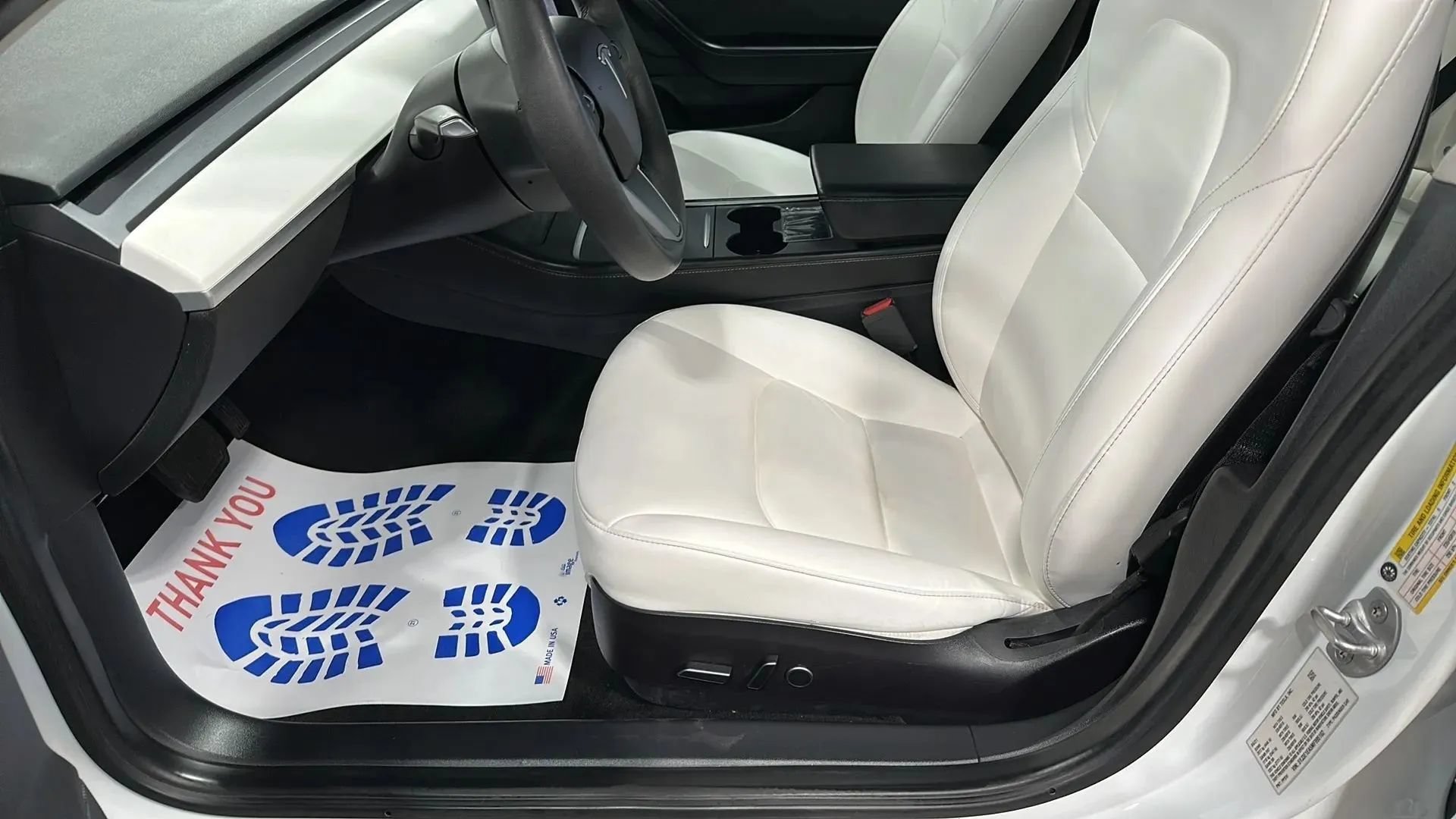 Used 2021 Tesla Model 3 Standard Range Plus RWD image 9