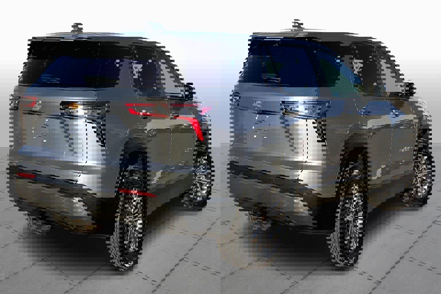 Certified 2025 Chevrolet Equinox LT w/ Safety and Technology Package image 11