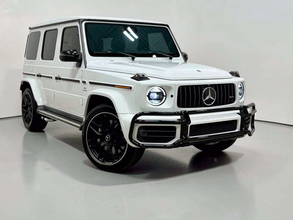 Used 2022 Mercedes-Benz G 63 AMG 4MATIC w/ AMG Performance Package image 3