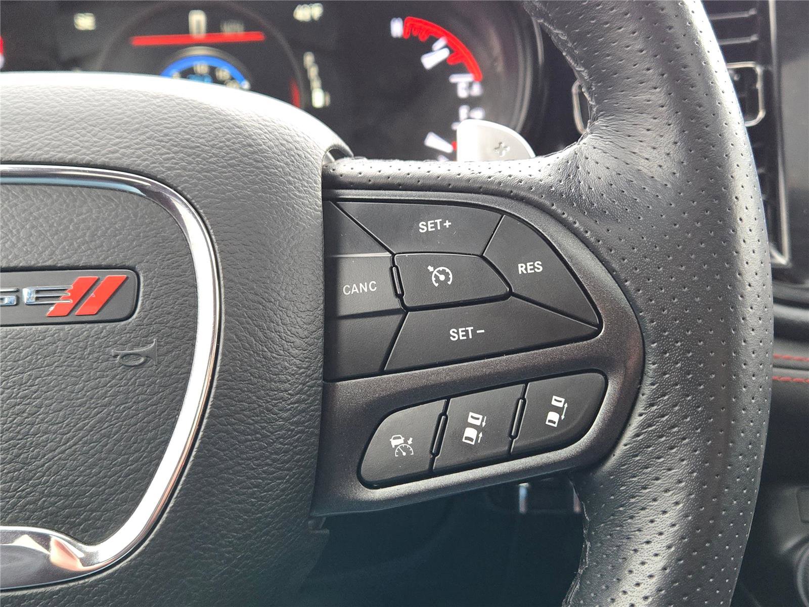 Used 2025 Dodge Durango R/T image 37