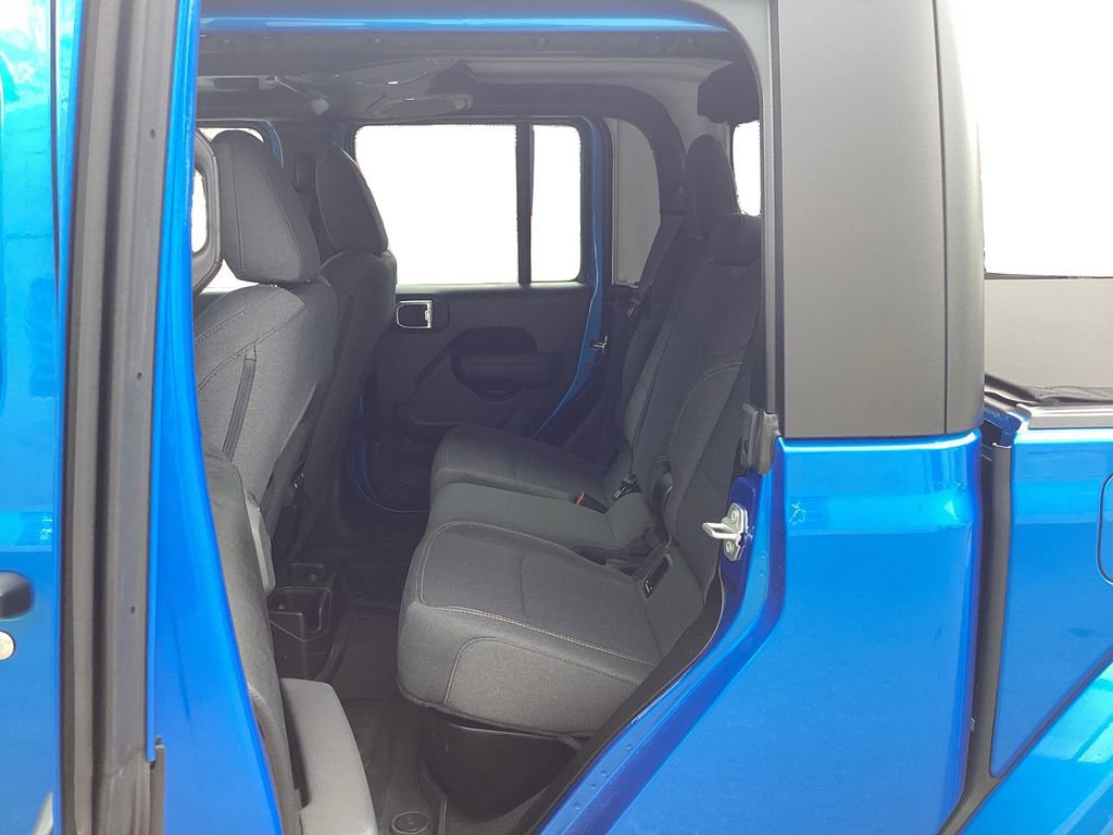 Used 2025 Jeep Gladiator Willys image 11