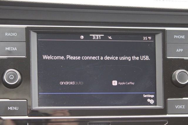 Used 2024 Volkswagen Jetta SE image 31