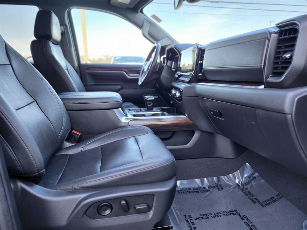 Used 2023 GMC Sierra 1500 SLT w/ SLT Premium Package image 9