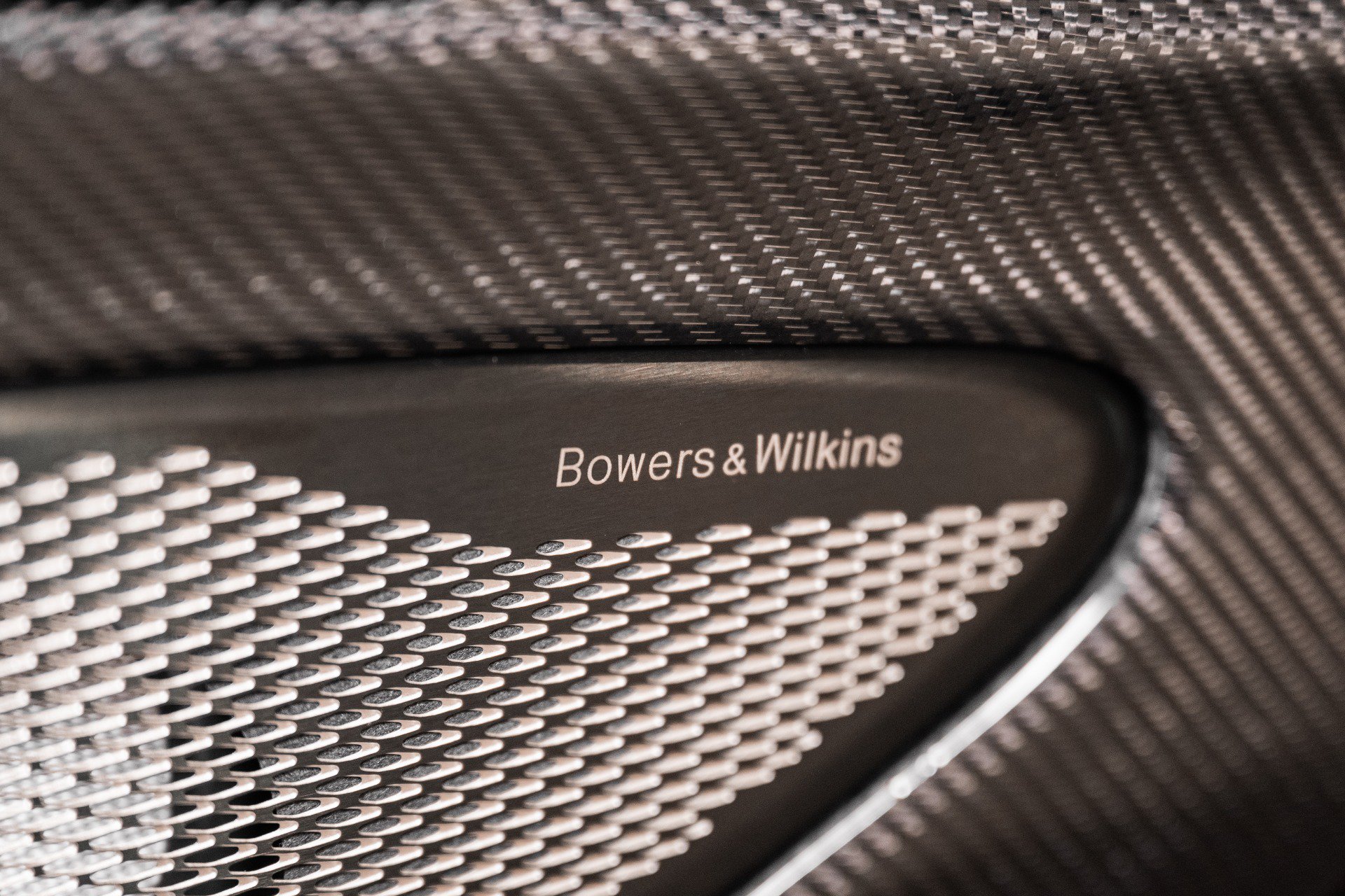New 2026 Aston Martin Vanquish Convertible RWD image 40