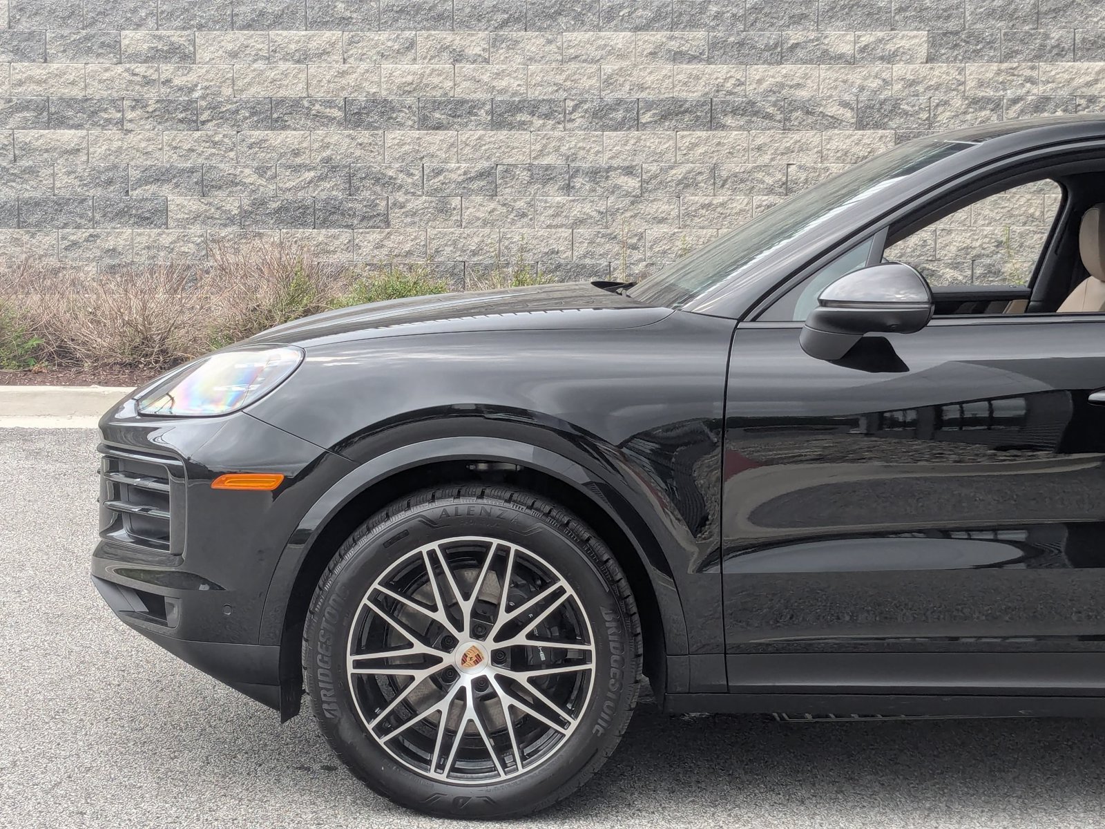 New 2026 Porsche Cayenne Coupe AWD/4WD image 11