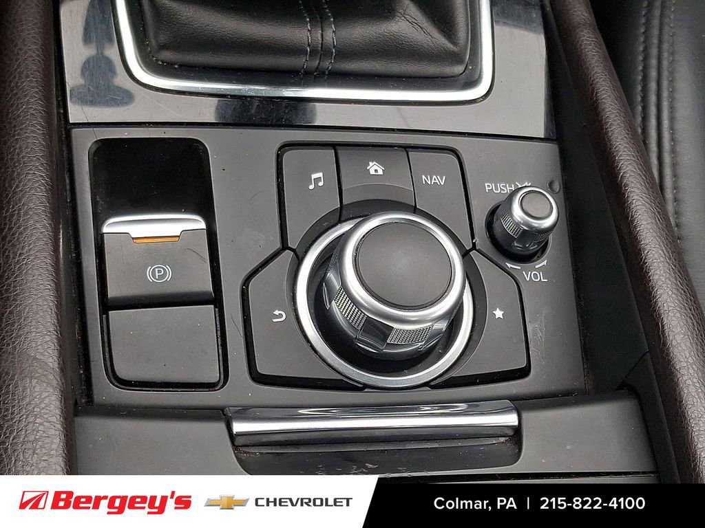 Used 2017 MAZDA MAZDA3 Touring FWD image 28
