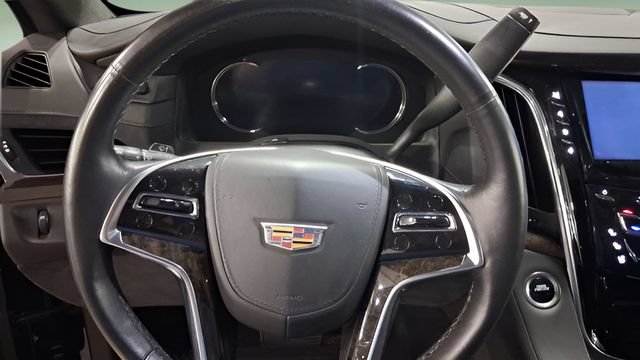 Used 2016 Cadillac Escalade Platinum AWD/4WD image 14