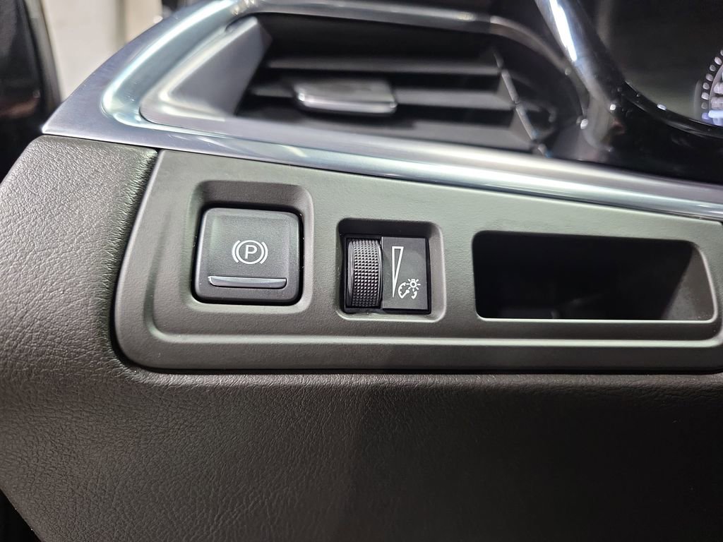 Used 2019 Cadillac XT5 Luxury w/ Trailering Package image 26