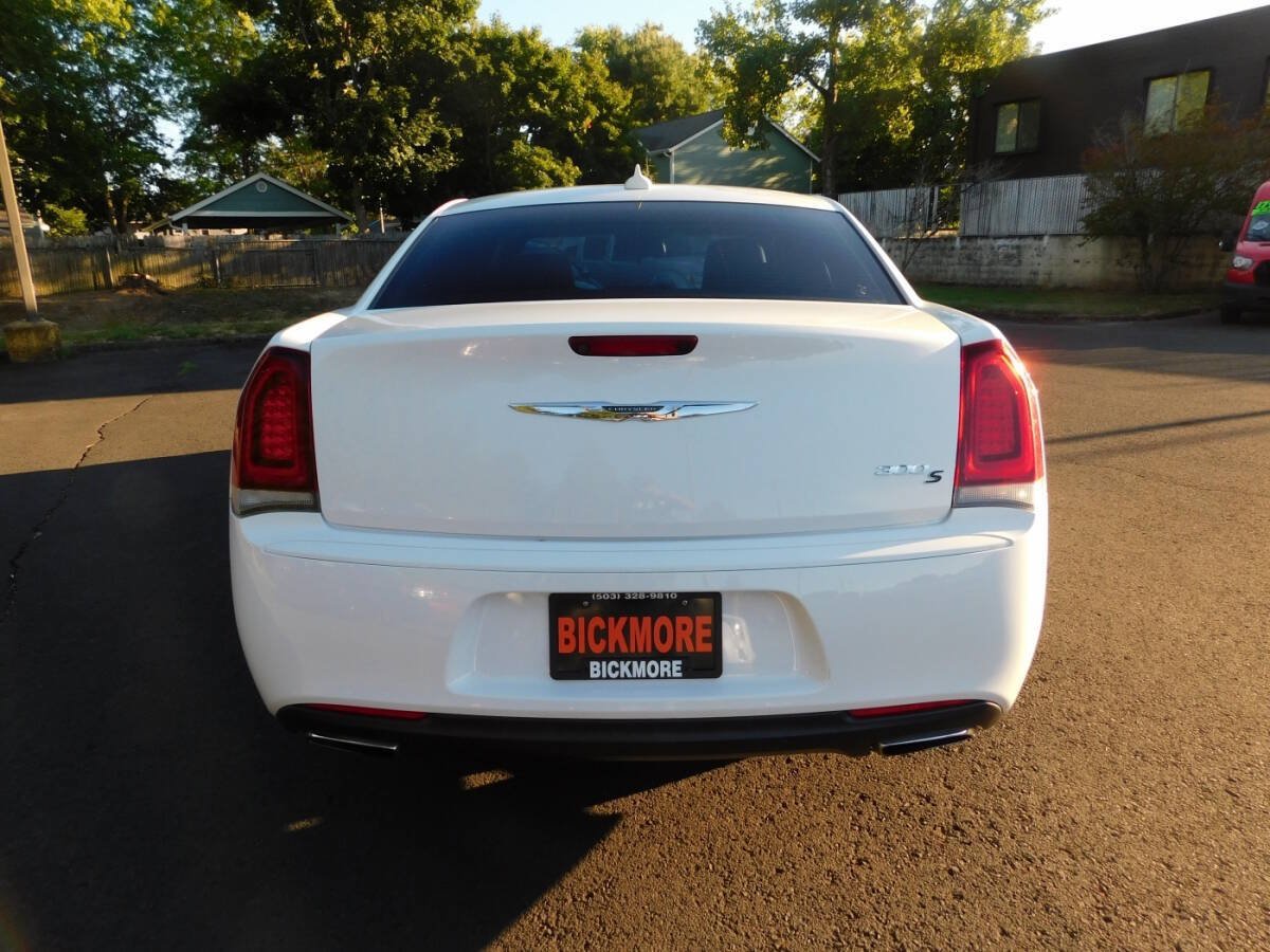 Used 2016 Chrysler 300 S RWD image 22