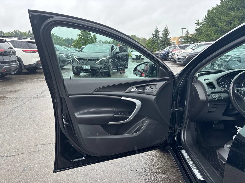 Used 2015 Buick Regal Premium w/ Experience Buick Package FWD image 15