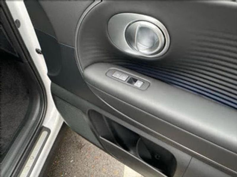 New 2026 Hyundai Ioniq 9 SEL image 27