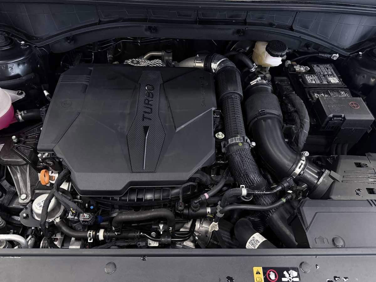 Used 2025 Kia Sorento SX image 22