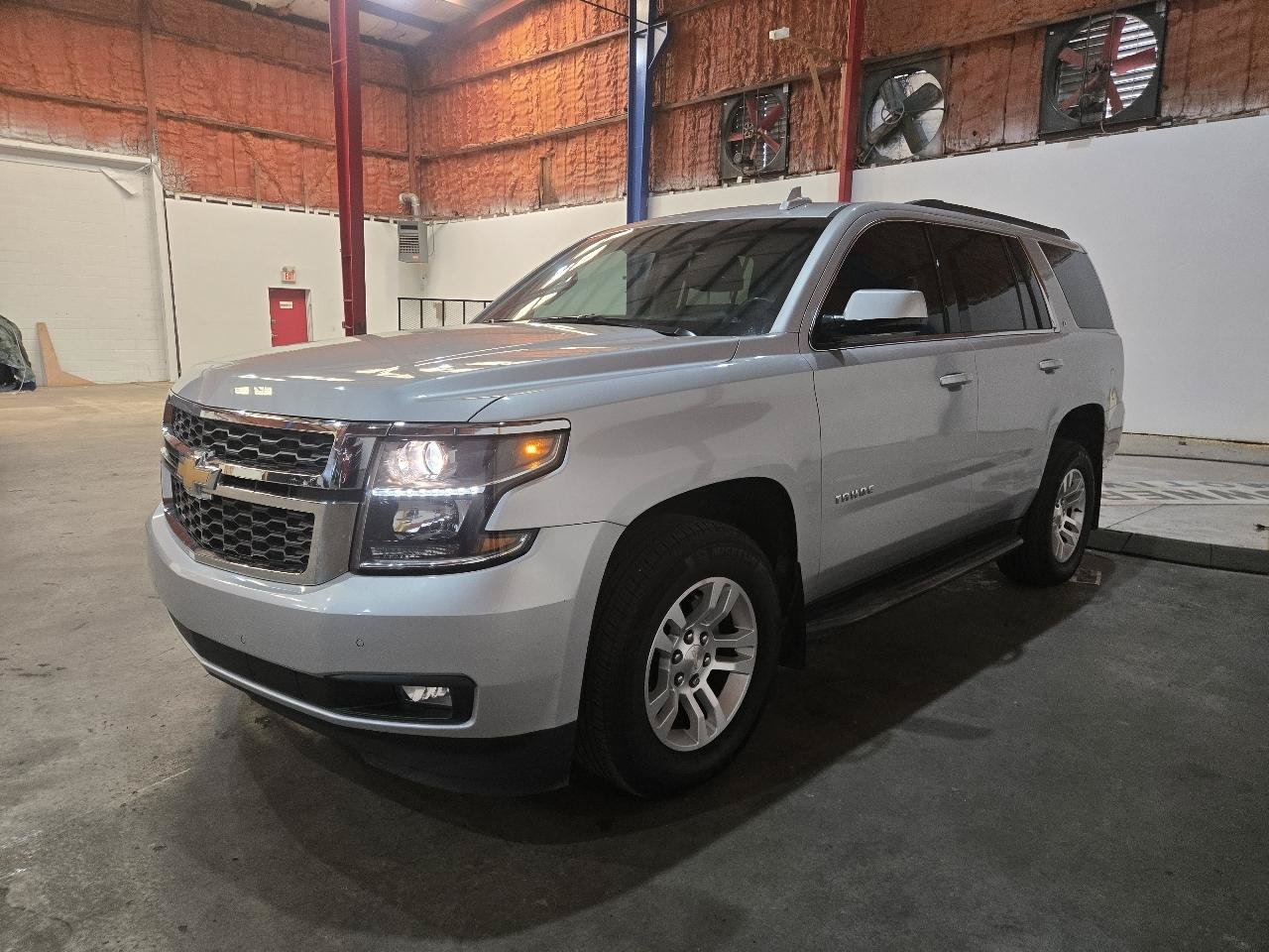 Used 2017 Chevrolet Tahoe LT RWD image 3
