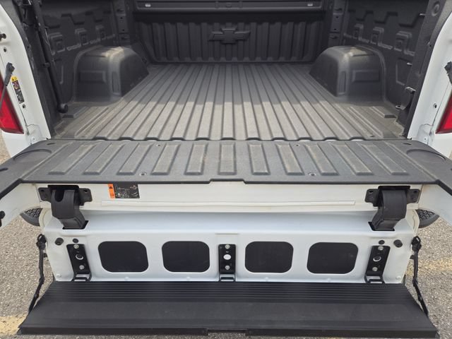 Used 2025 Chevrolet Silverado 1500 LT Trail Boss w/ Convenience Package II AWD/4WD image 32
