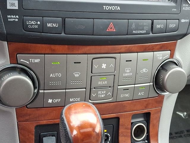 Used 2008 Toyota Highlander Limited AWD/4WD image 18