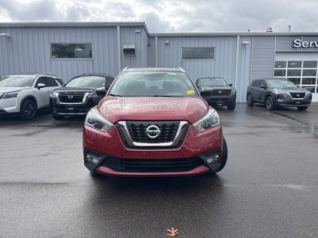 Used 2019 Nissan Kicks SR w/ SR Premium Package image 9