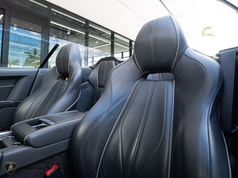 Used 2015 Aston Martin DB9 Volante image 14