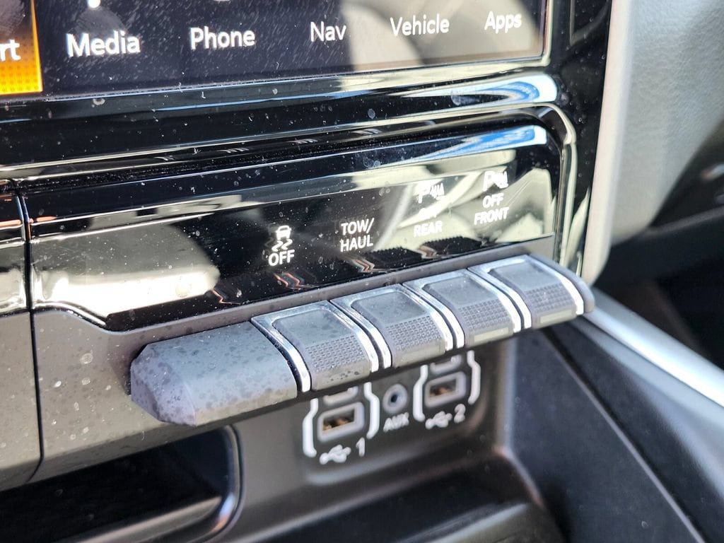 Used 2023 RAM 1500 Big Horn AWD/4WD image 24